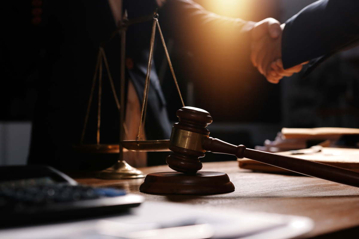 刑事案件辩护专家团队：为您争取最佳辩护效果