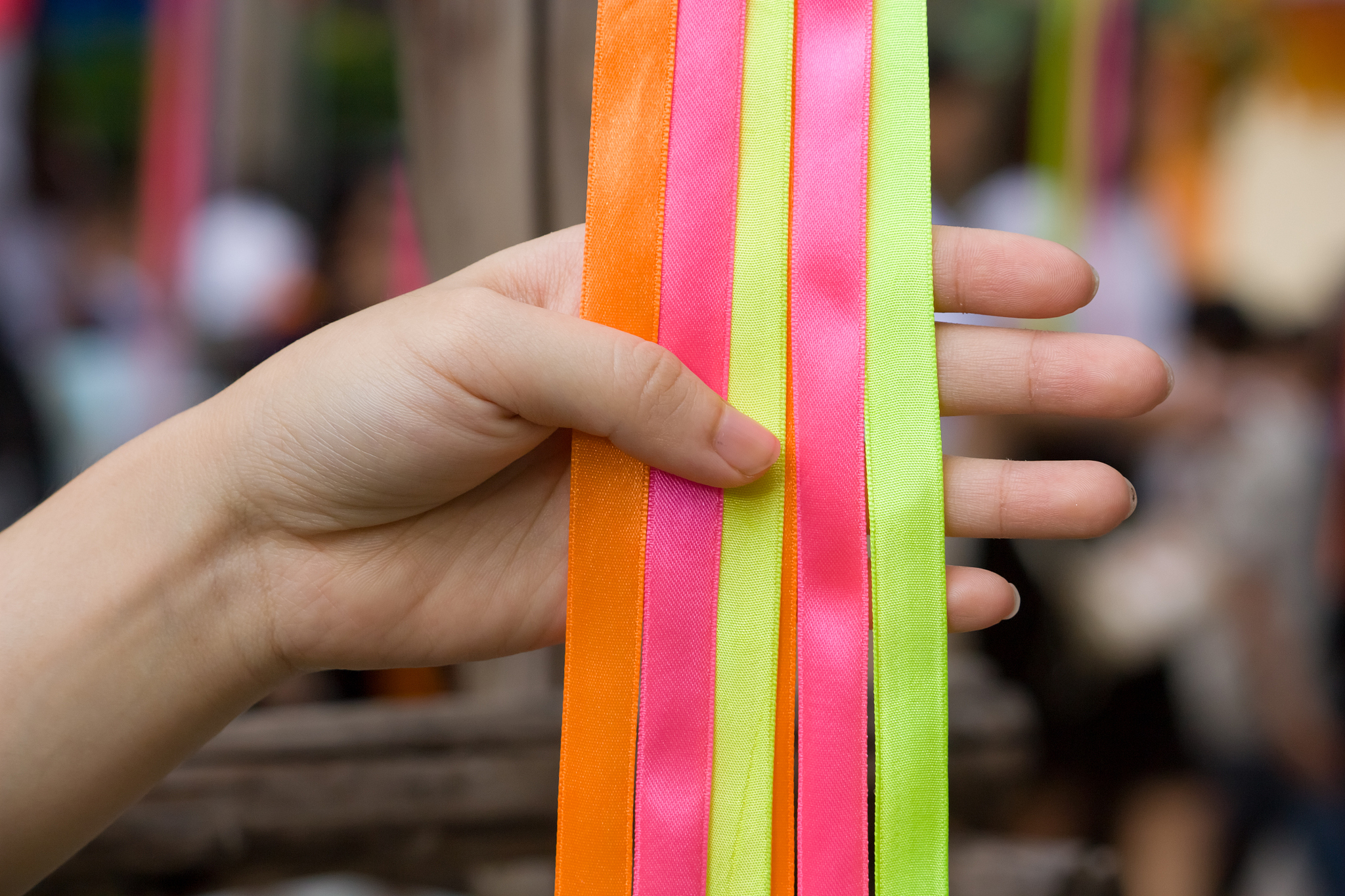 hand with ribbon