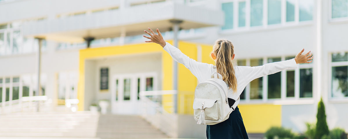 男生在贵阳铁路专业学校学什么专业好!