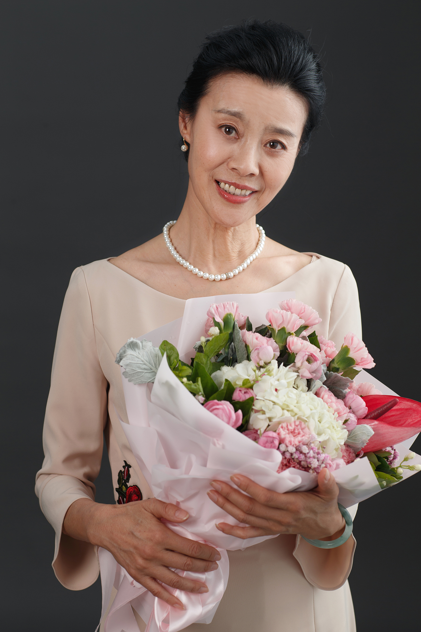 优雅的女士肖像