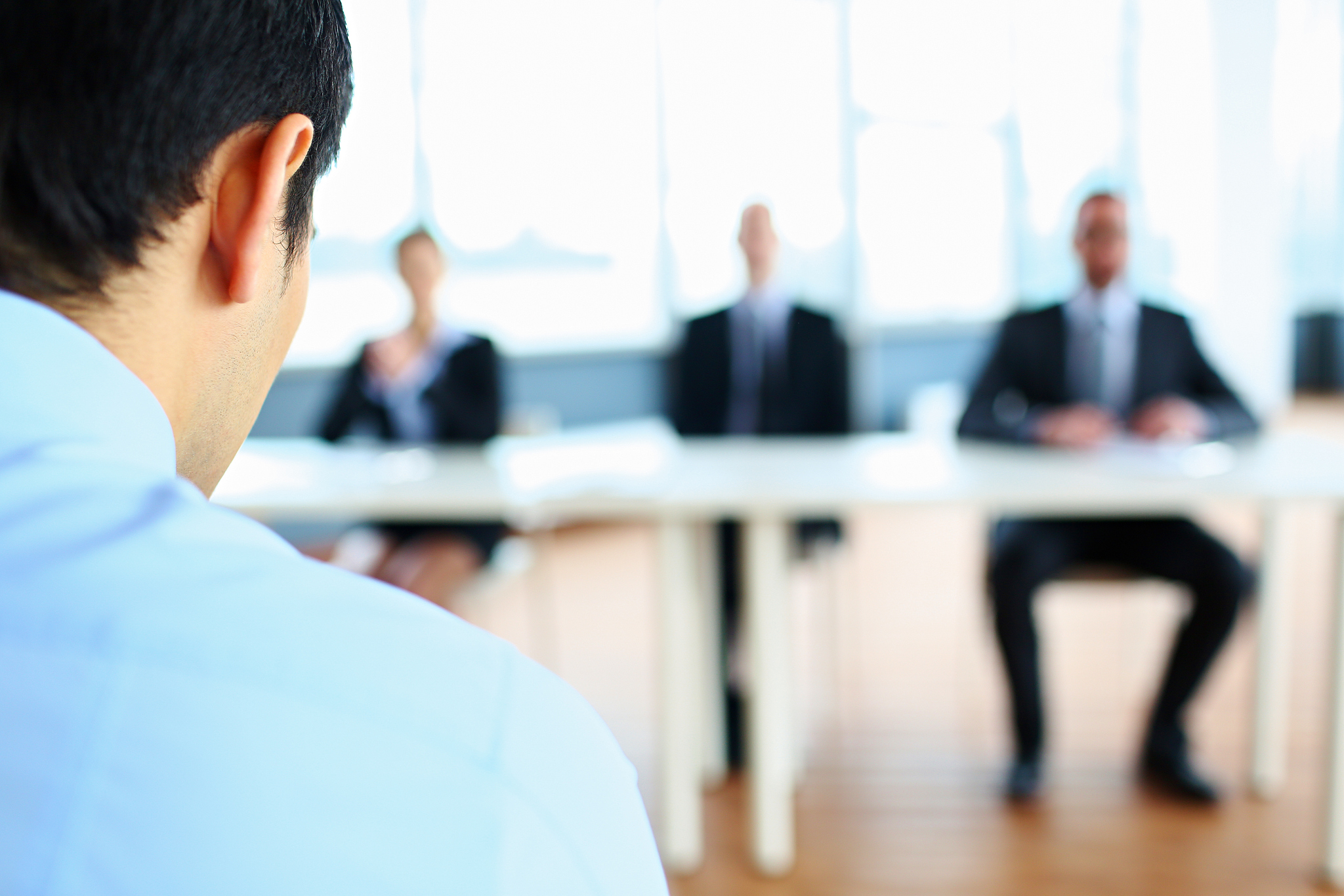 关于那个小白默默努力的日子作为职场小白我该如何迅速成长早日成为电视里走路带风、独当一面的职场精英？借着这次机会 斗胆跟大家分享一下自己的工作心得。 2个月前我还是一个几乎与业务脱轨的人力资源专员。在转岗前我也试想过转岗后的诸多困难：我非理工科出身甚至没有去过现场对精益改善一无所知一直低头研究人力管理相关的工作。随着工作的推进其实自己也在不断成长有思考过什么样的人才适合被选中进行能力提升什么的能力才