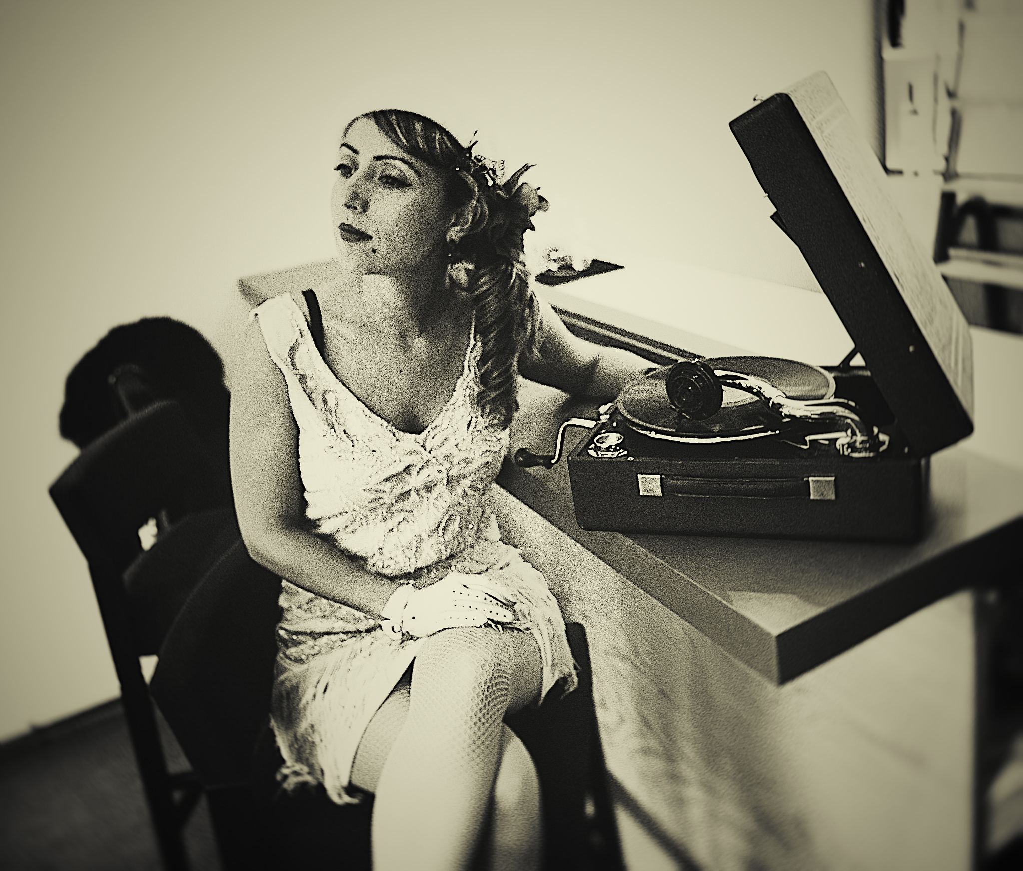 坚持梦想的火焰：一首关于坚持的中文流行歌曲