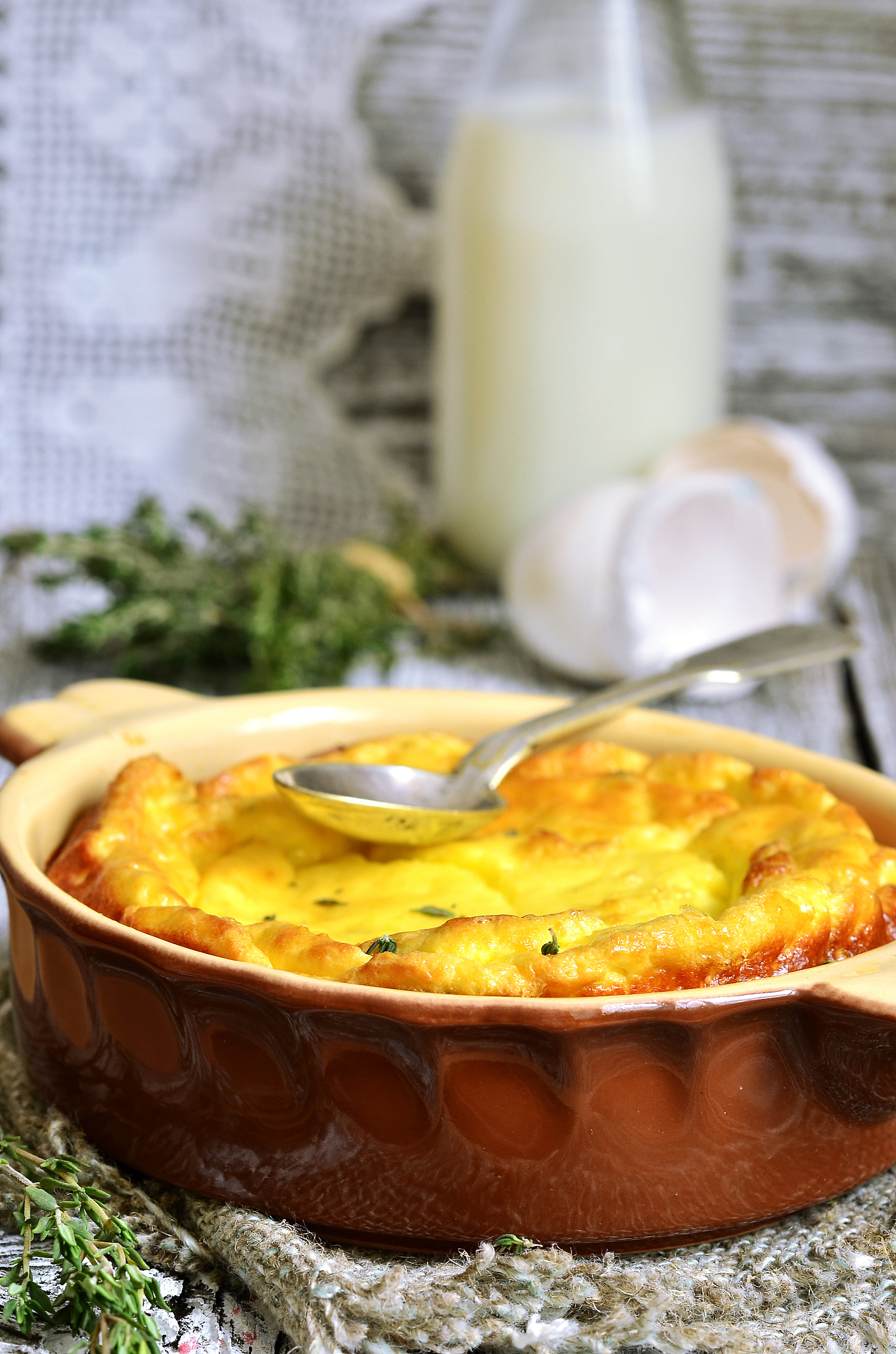 omelet with ricotta and thyme.