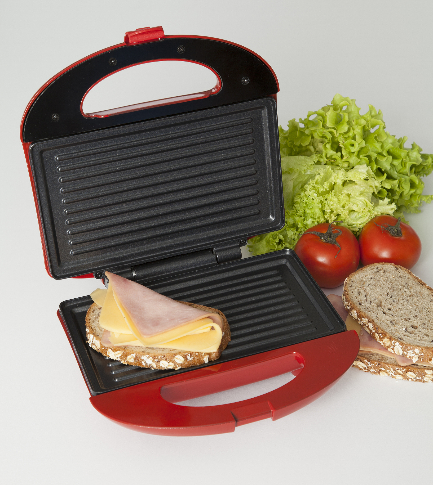 用英文重写这个标题Portable Fast Heating Sandwich Maker Mini Toaster具有更好的可读性长度不要超过200个字