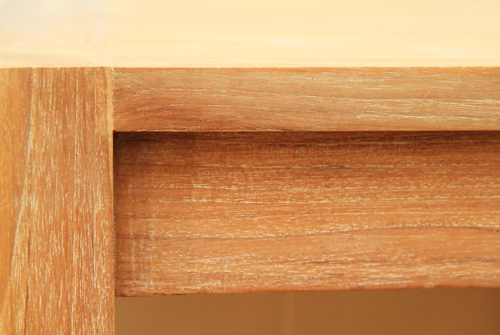 桐木、松木、榆木、白蜡木、樱桃木、北美黑胡桃木的区别特性 - 木材种类比较指南