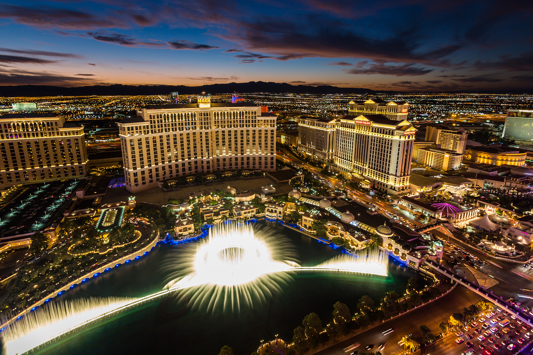 拉斯维加斯豪华酒店区域推荐：赌场大道、贝拉吉奥等