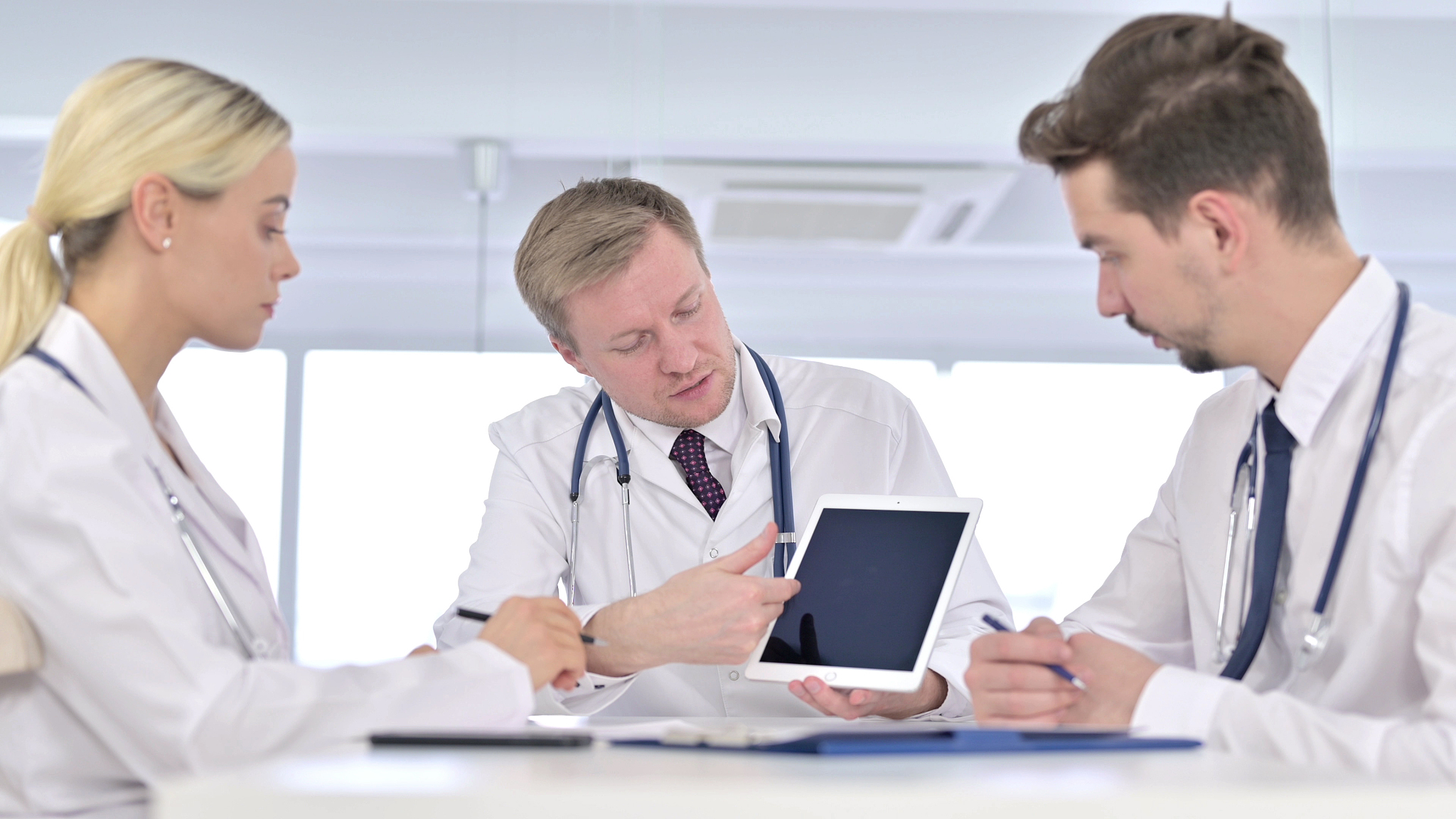 校优秀学生干部奖学金竞选PPT - XXX