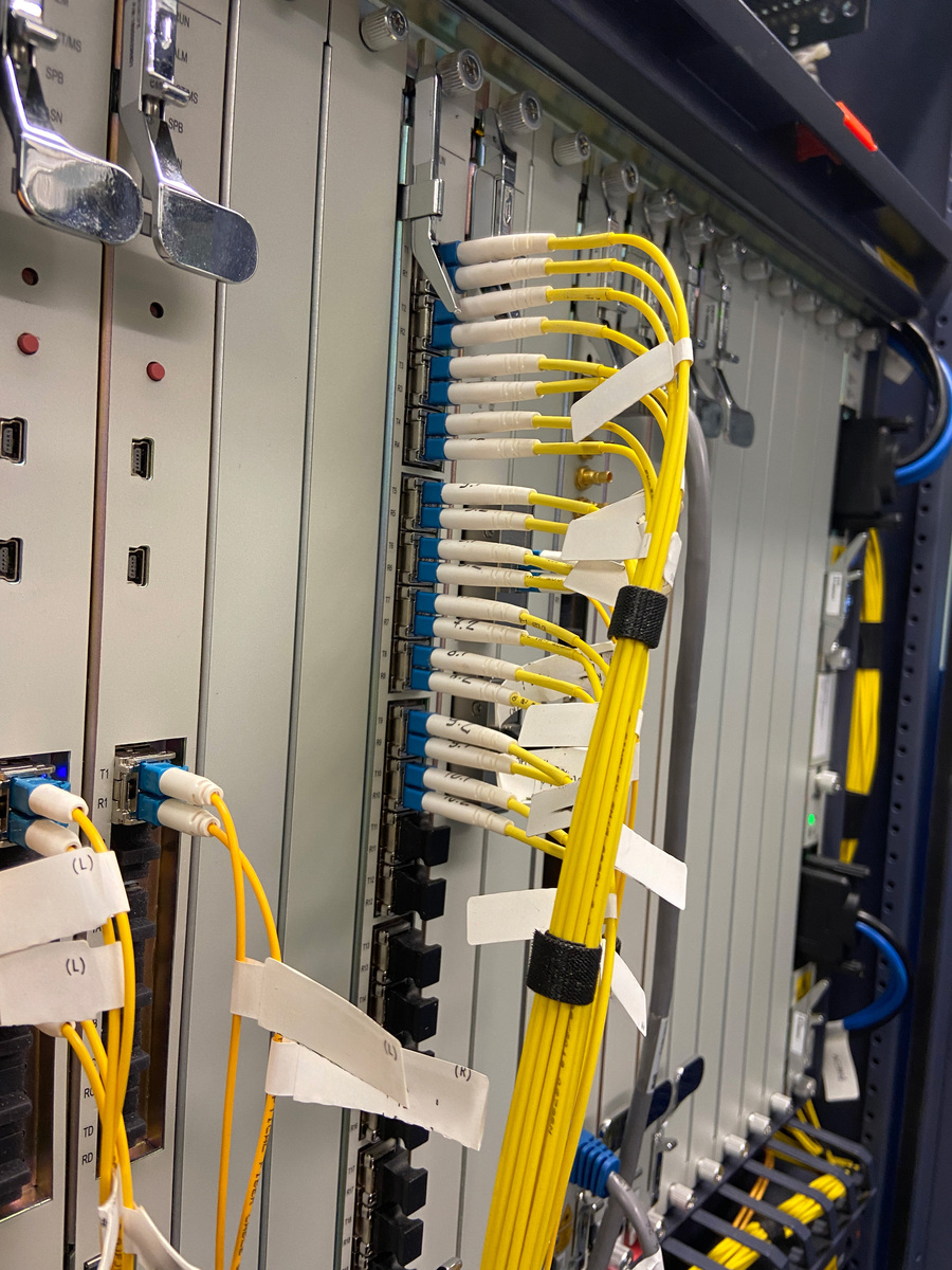 数据中心机房机柜长度ASHRAE标准及选择建议