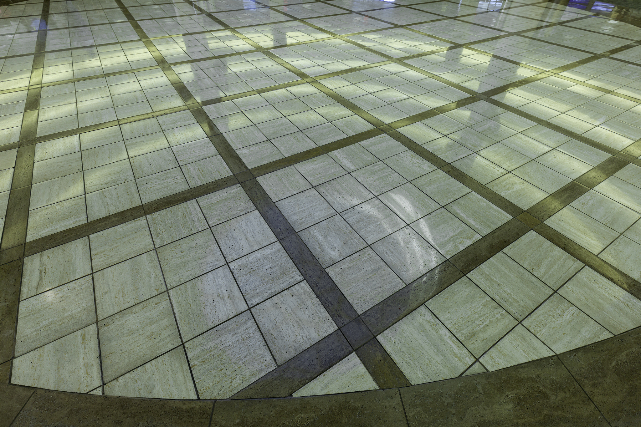 科宜地面系列·琉晶架空产品：装配式地面解决方案，快速高效，可灵活调整高度