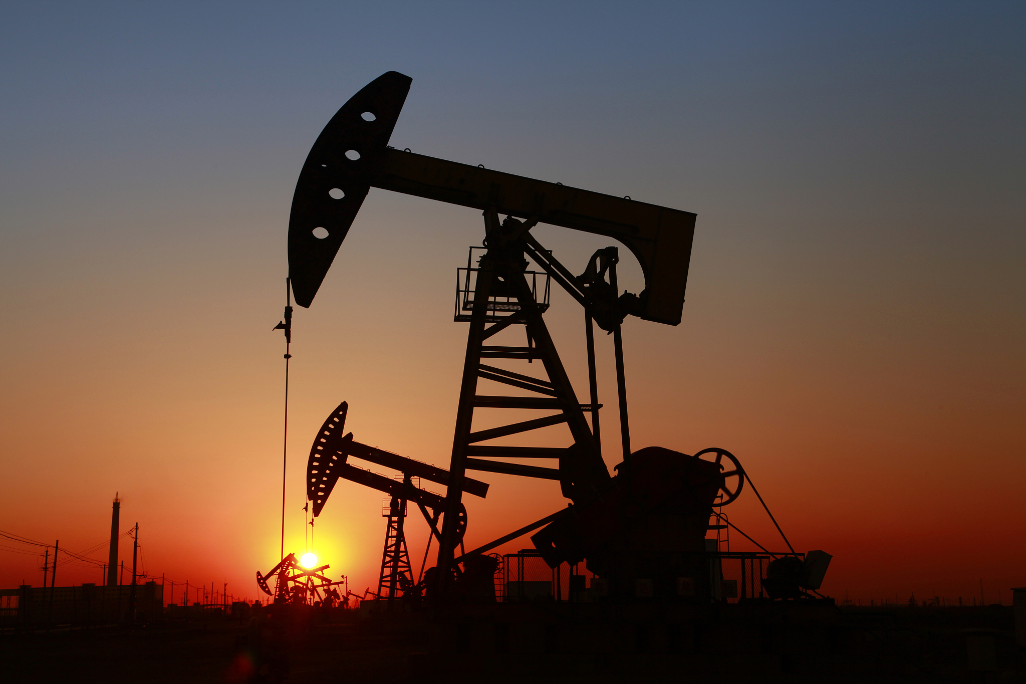 南充石油技工招生中专大专用发