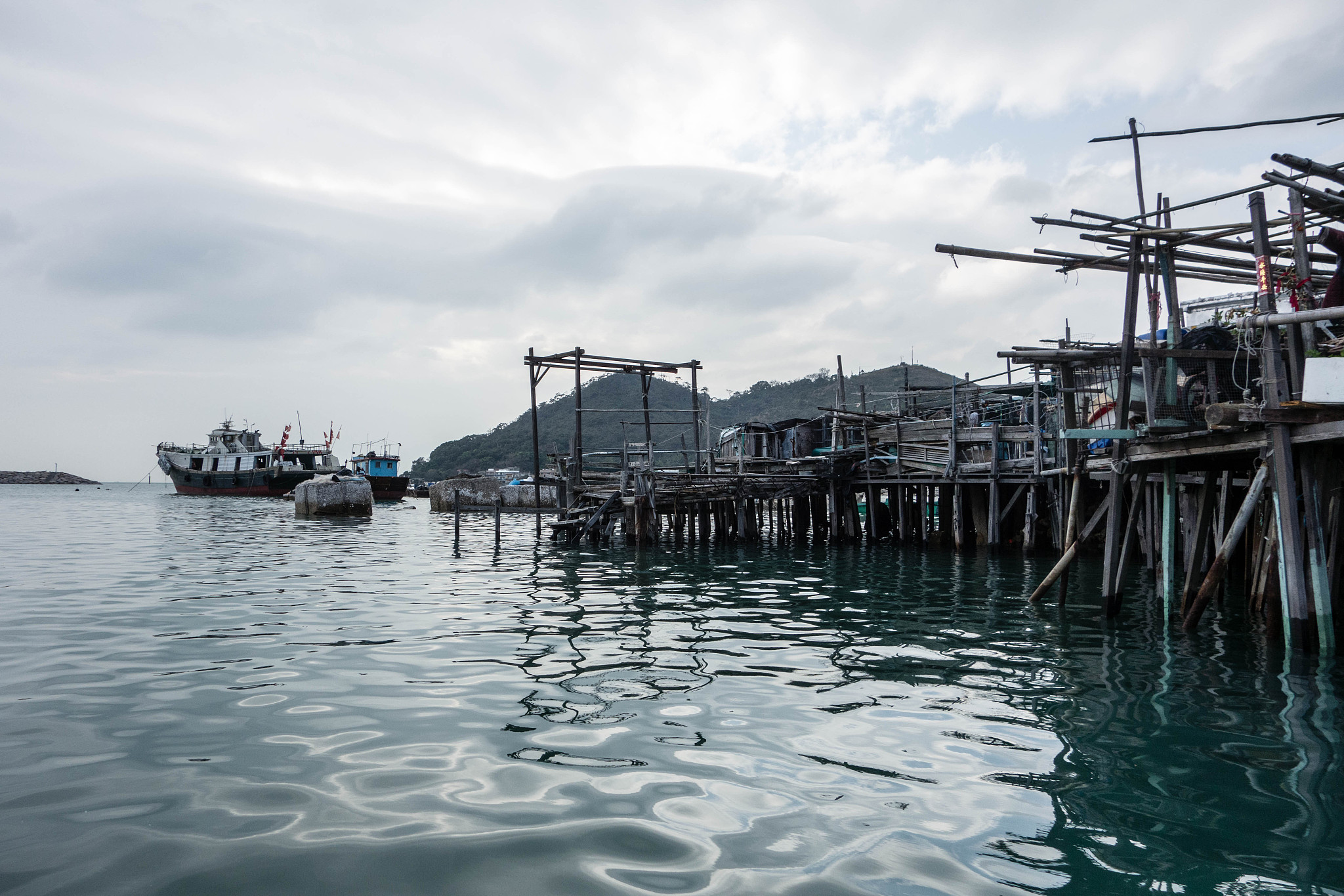 traditional chinese fishing village