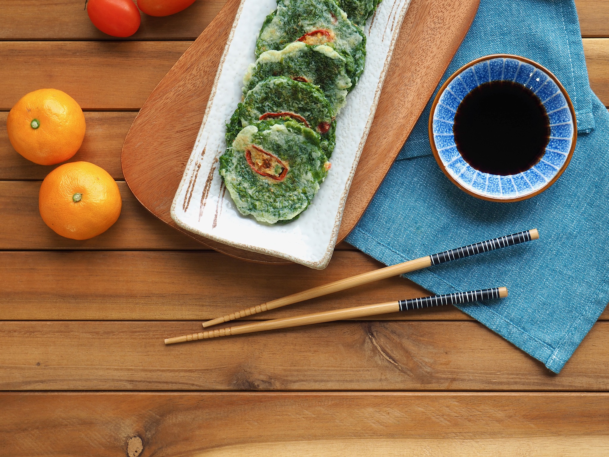 korean food seaweed green laver, meatball
