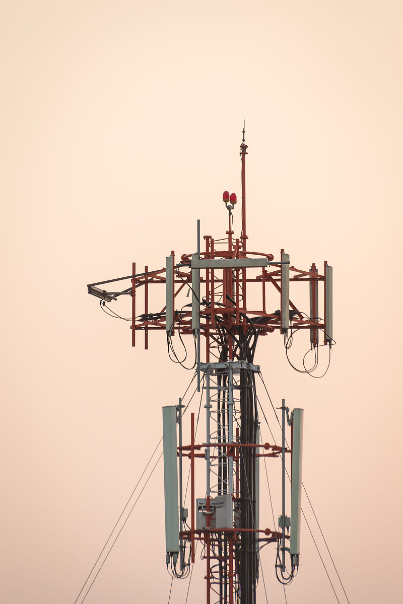 钻塔类型多选题：识别不同类型的钻塔