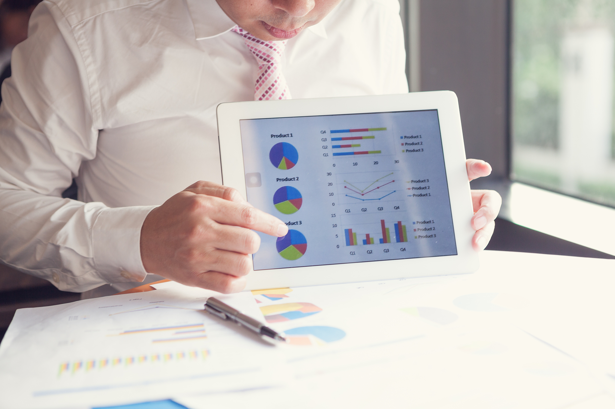 从传统走向现代：西方社会转型下的礼物经济