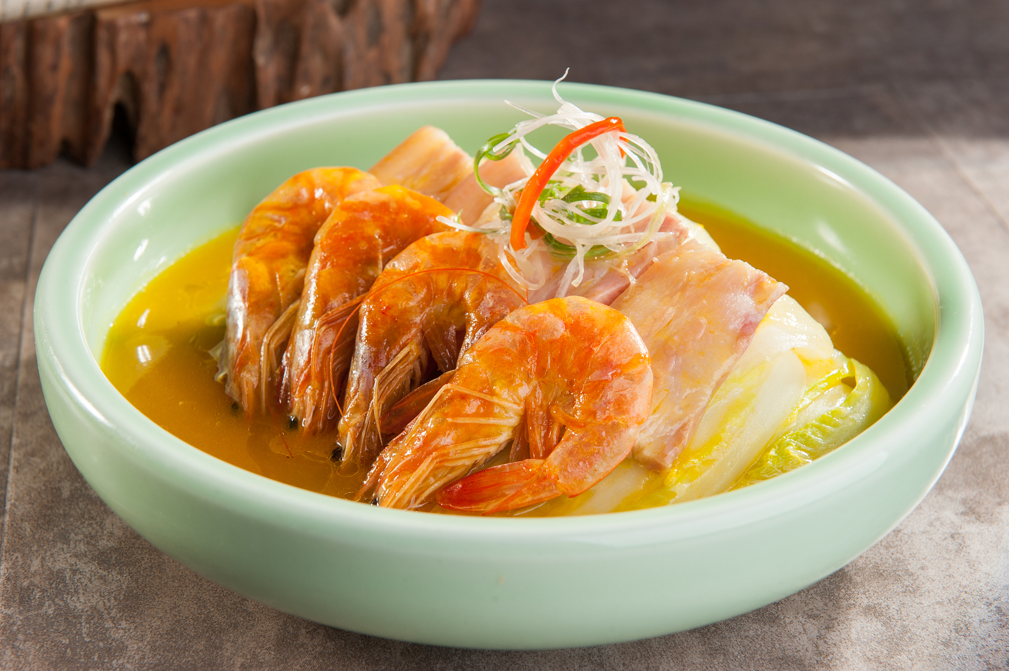 广安航天旅游职业学校专业设置：航天旅游、酒店管理、旅游管理等