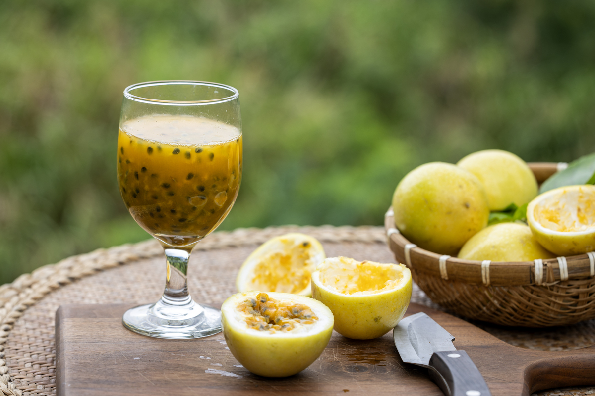 百香果蜂蜜水的做法_百香果蜂蜜水怎么做 - 简单美味的健康饮品