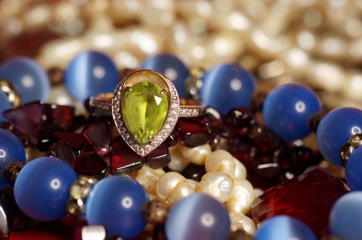 昆明工艺美术学校珠宝玉石加工与营销专业2022年招生