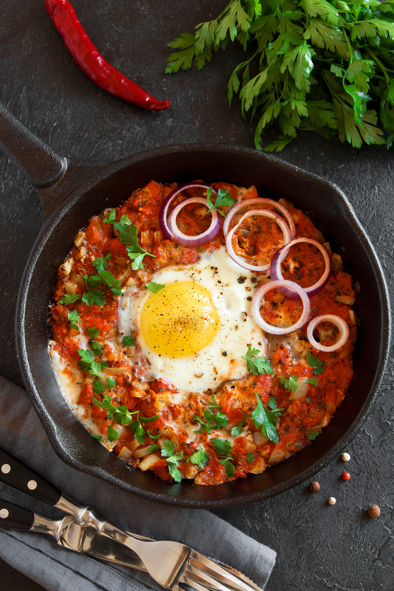 帮我起一个有趣的账号昵称，包含“不吃鸡蛋”的意思