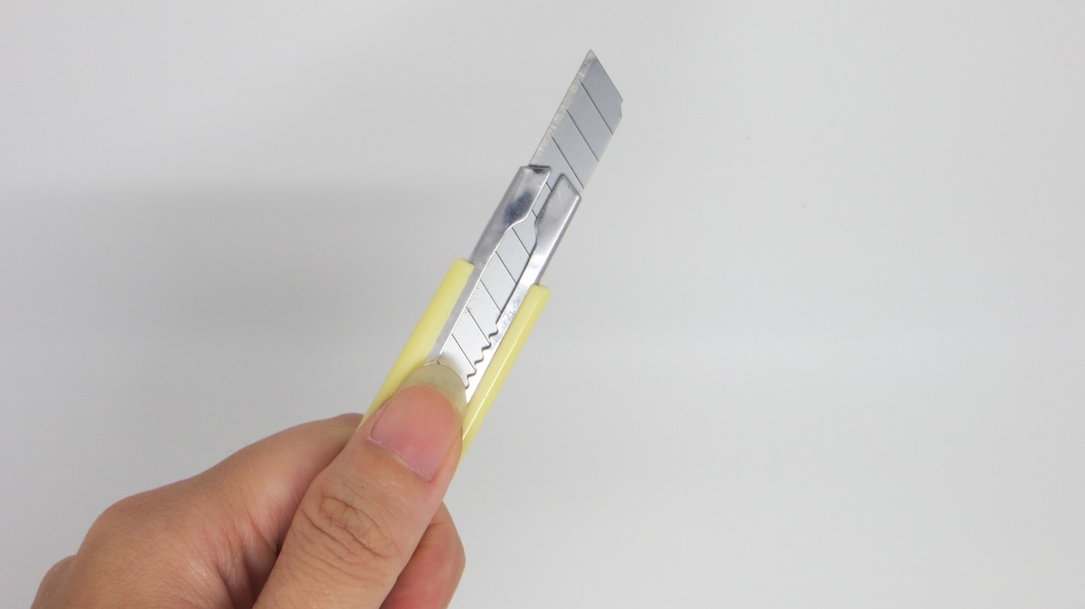 压刨最多一次可以切割多少厚度压刨最多一次可以切割的厚度取决于其刀具的规格和机器的性能。一般来说普通压刨机最多一次可以切割2-3毫米的厚度而高性能的压刨机可以切割更厚的材料。需要根据具体情况进行选择。比如我的平刨刨平了一个面厚度是24我压刨要怎么调整参数要根据压刨机的刀具规格和机器性能来调整参数一般来说可以逐渐降低切削深度以避免过度切削导致材料损坏或刀具磨损过快。同时还要注意保持压刨机的稳定性以确保