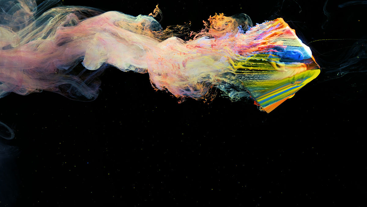 phoenix火凤凰流体中香烟预设如何修改烟雾颜色 A在体积渲染中修改烟雾颜色 B通过发射器中修改RGB颜色 C在粒子系统中修改颜色 D通过材质修改他为什么不是C