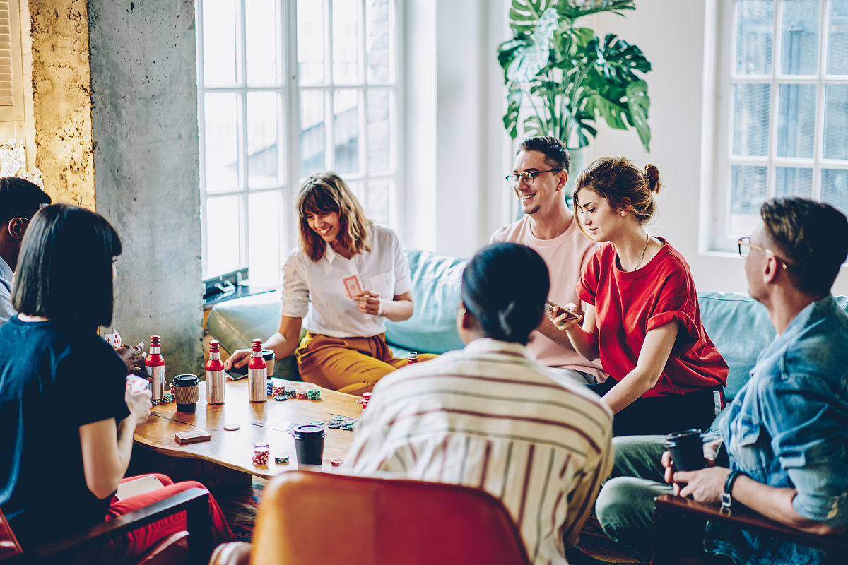 在访谈分析过程围绕拉萨市河长制实施过中社会公众参与意识淡薄归纳2人的访谈内容