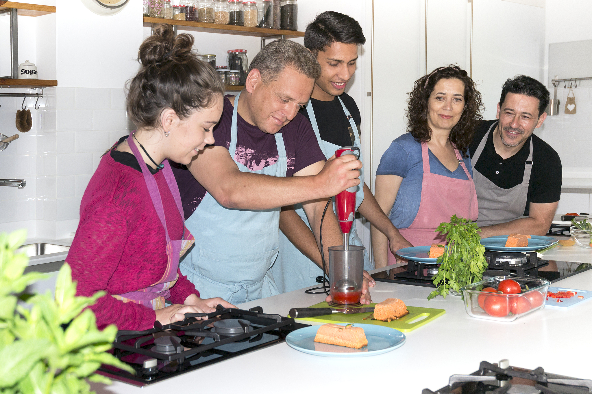 西安市技工学校家政服务专业怎么样？就业前景、师资力量、教学设施全方位解析