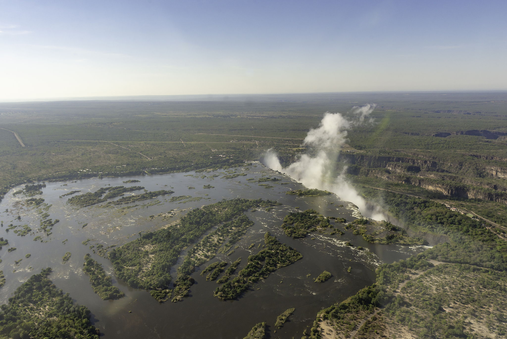 flight of angels shows the victoria falls
