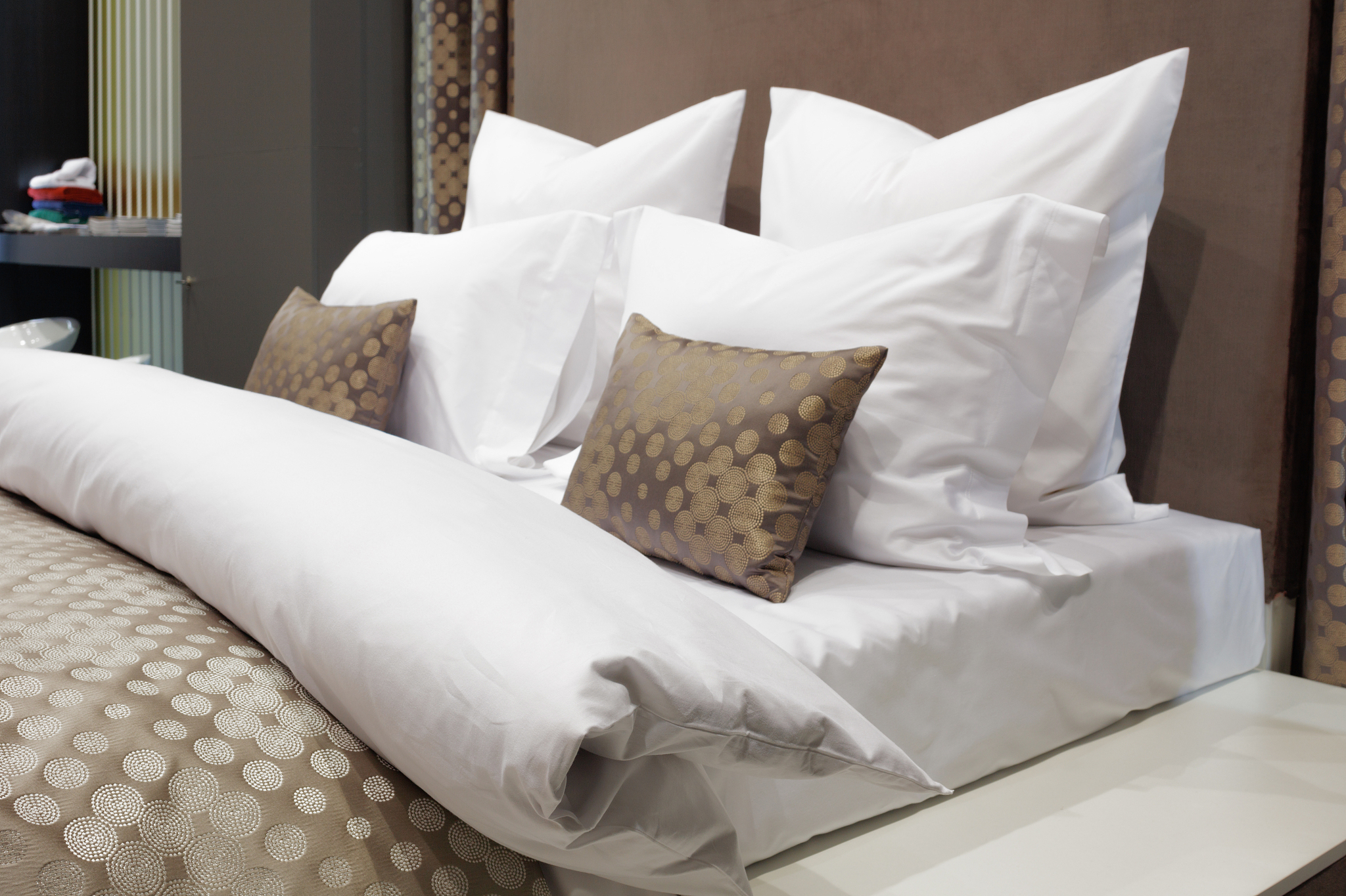 luxury modern style bedroom, interior of a hotel bedroom