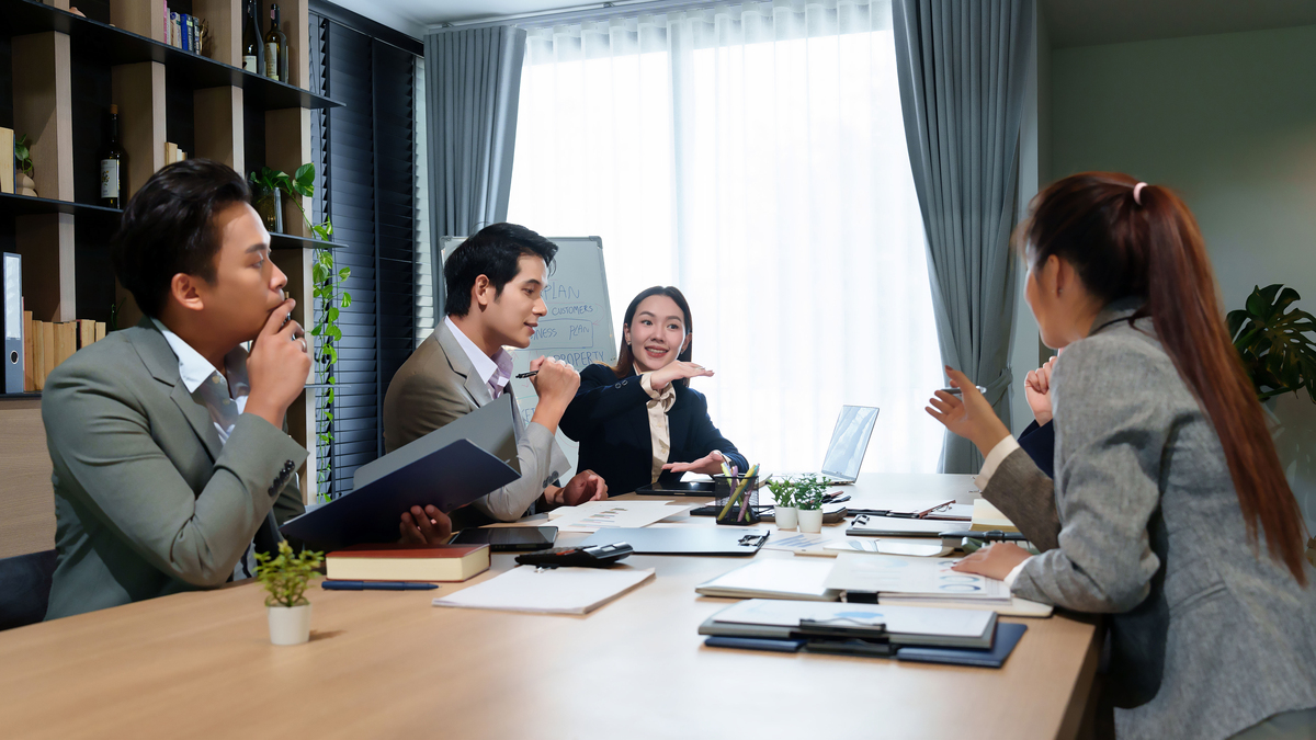 职场沟通技巧：提升表达能力，助力职业发展