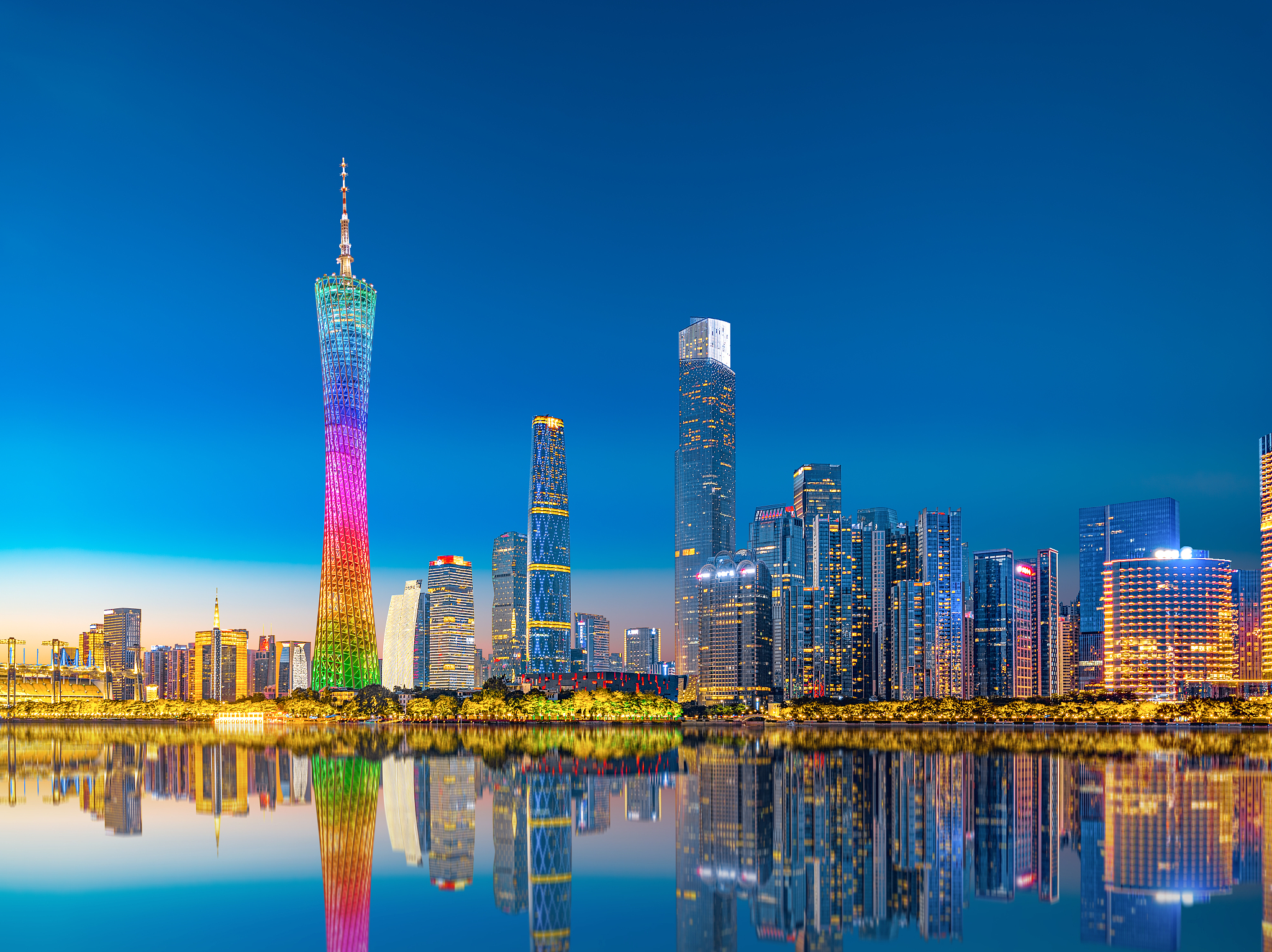 广州户外广告影响城市发展的案例