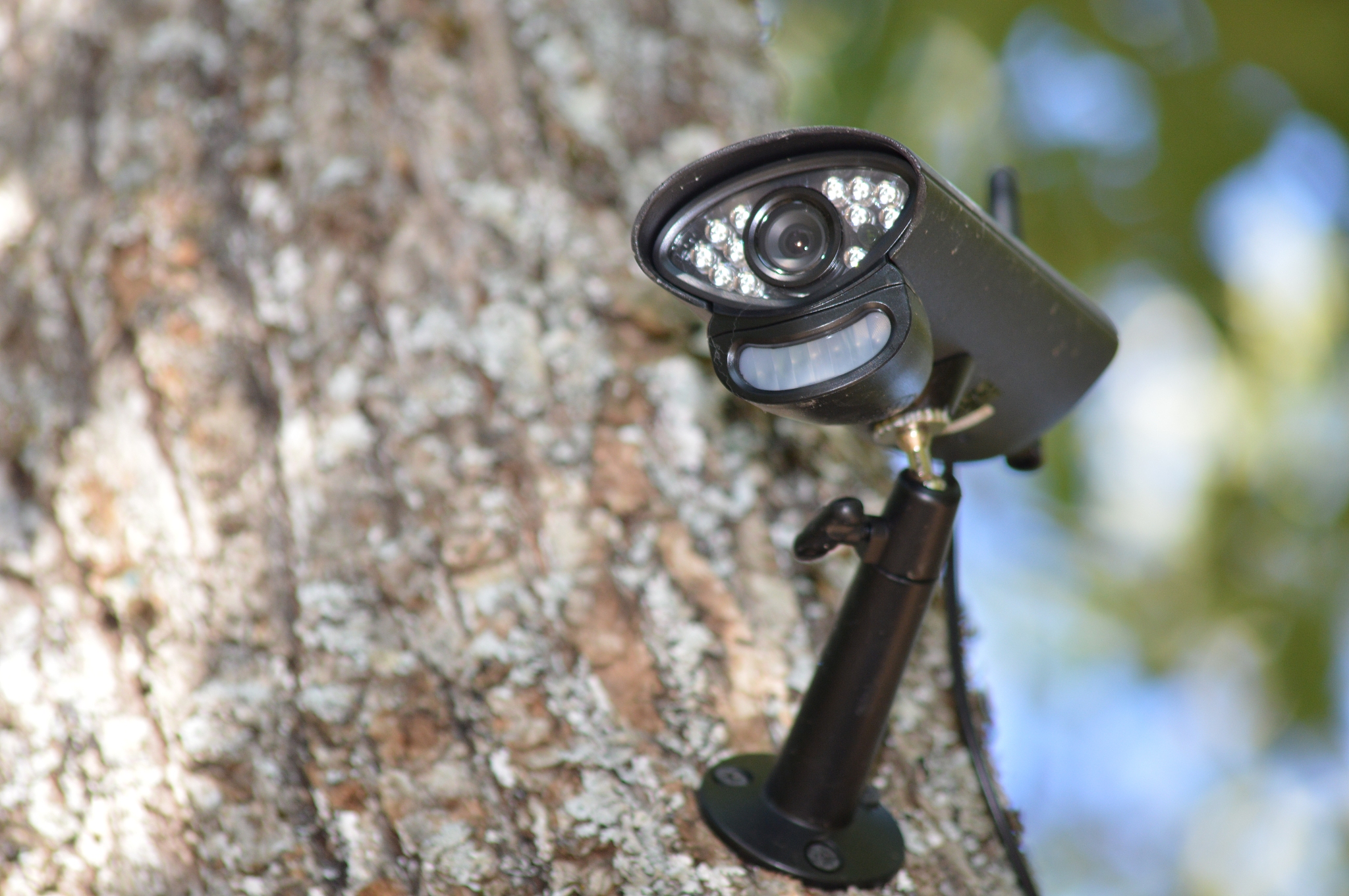 南阳防爆应急灯规范：安全性能与可靠性能的保障