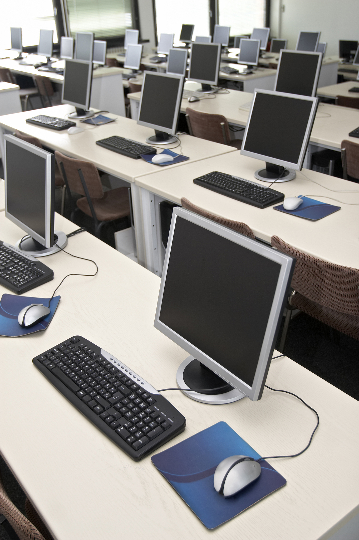 computer training classroom education