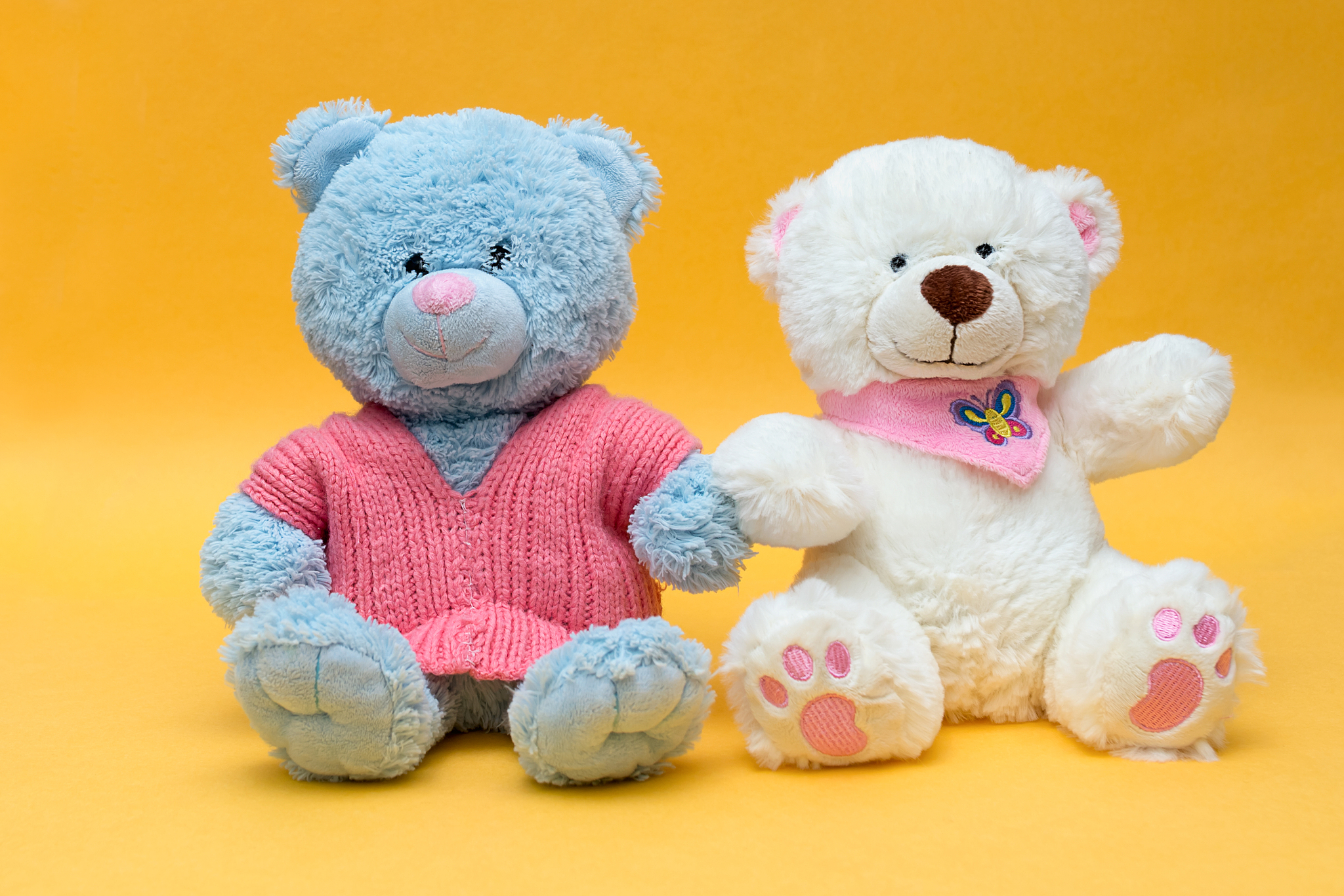 小熊玩具广告：陪伴是最美好的礼物 | XXX玩具店