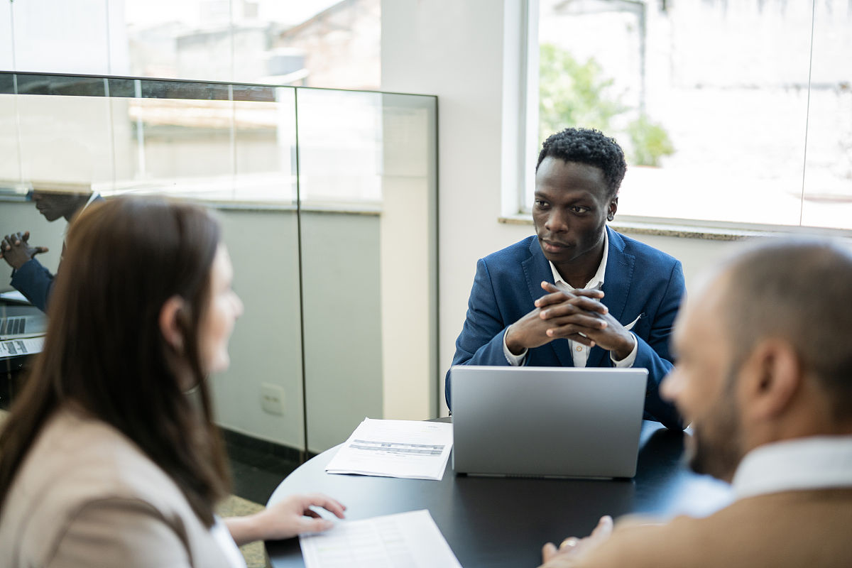 汽车销售实习观察记录：销售顾问工作流程解析