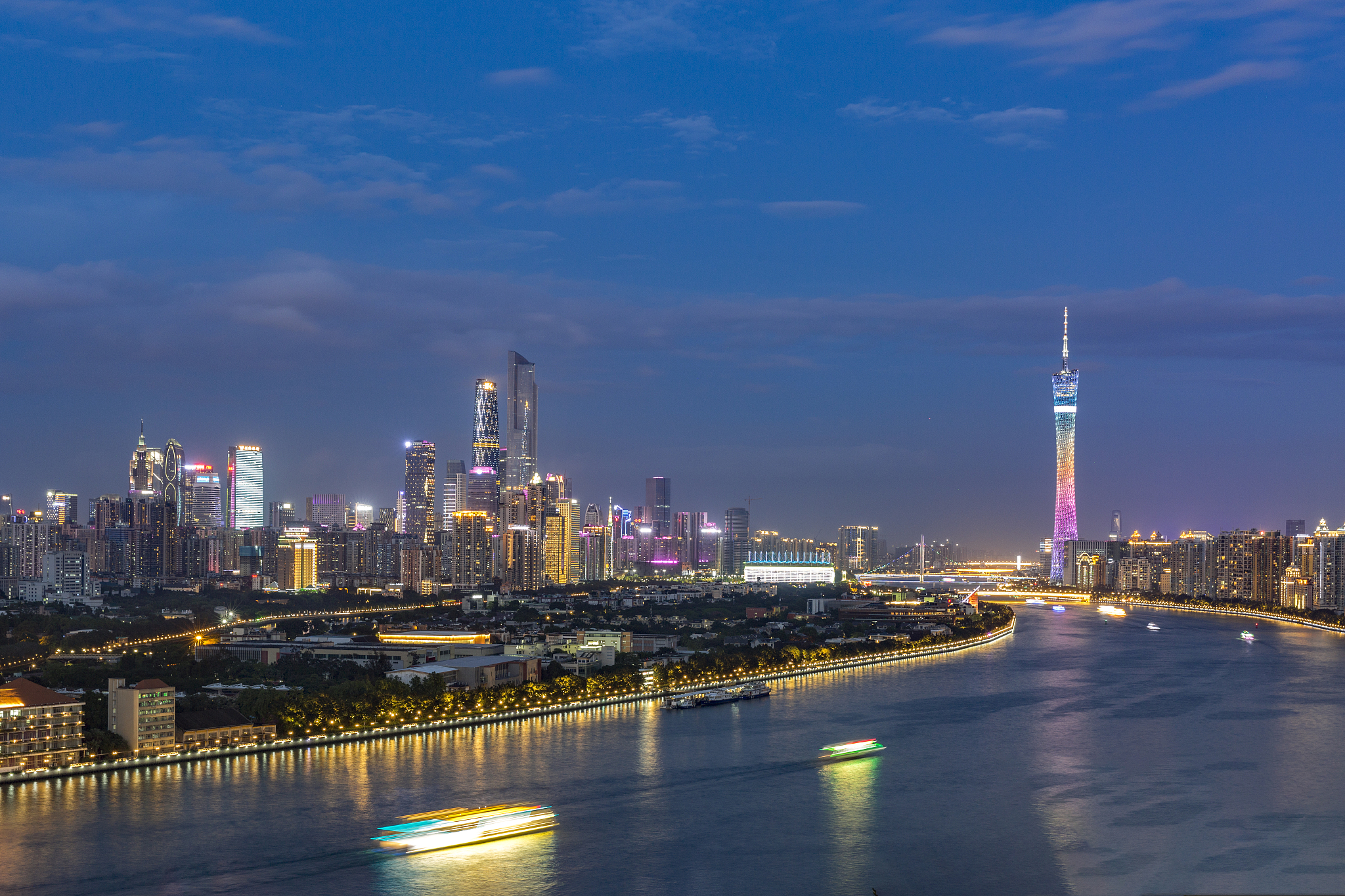 广州：中国南方活力之都，经济文化中心