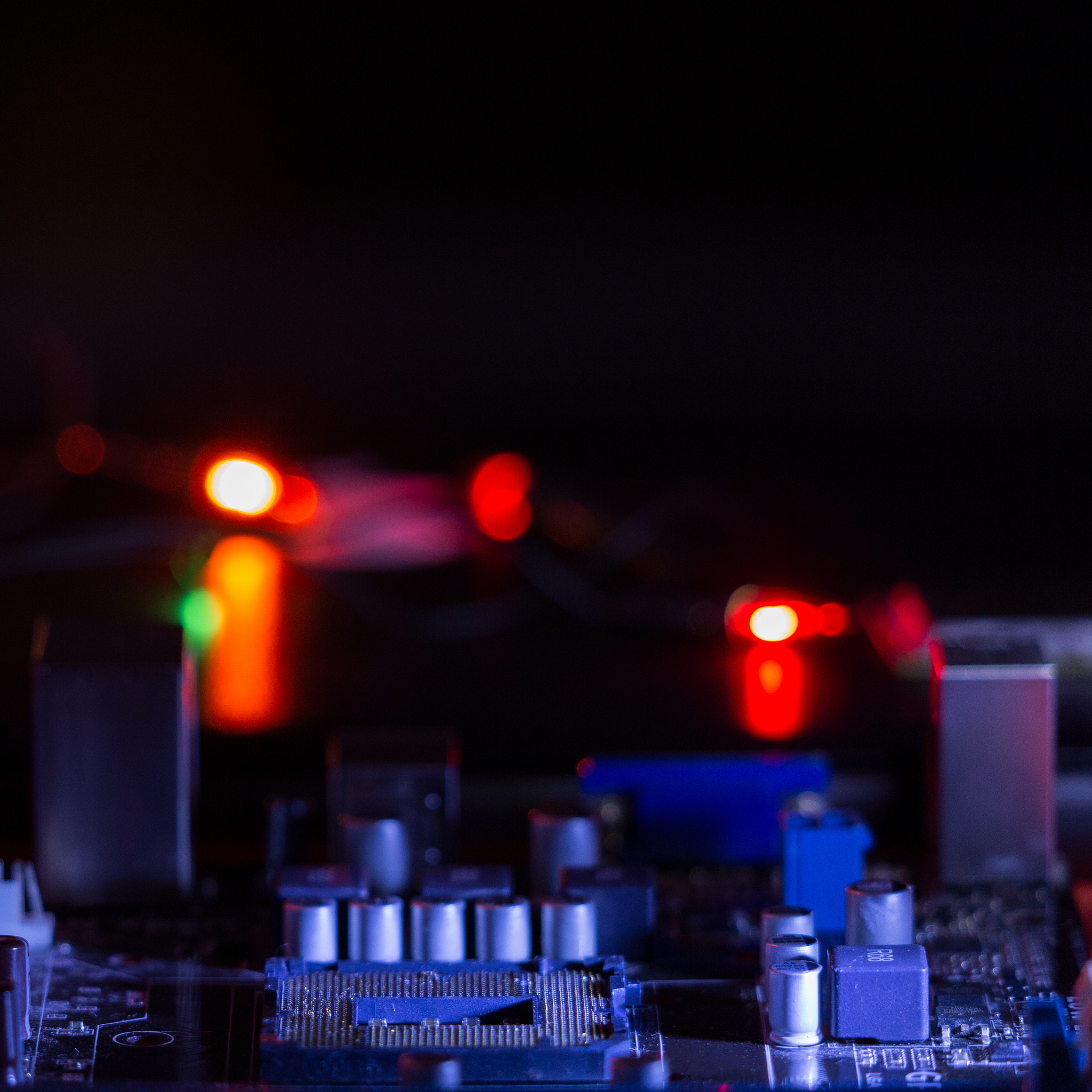 写一个关于‘DN100管道弯头外拱缺陷量化研究’的小论文摘要