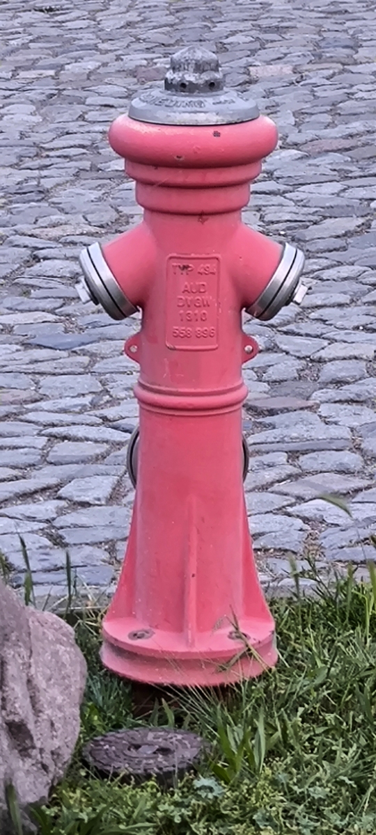 消防栓离地高度标准，