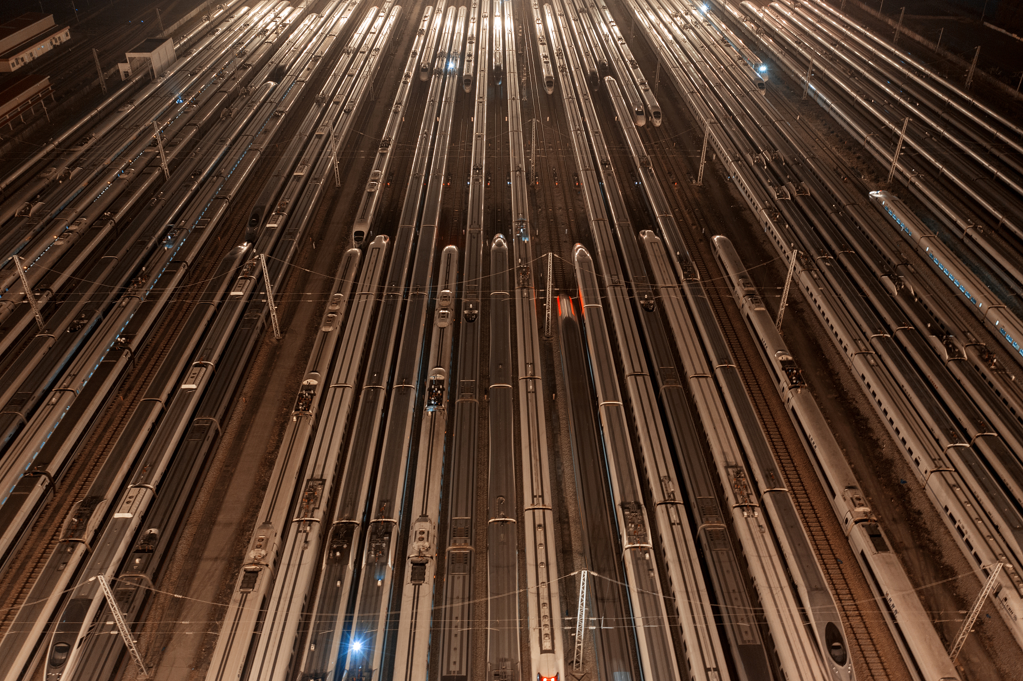 2017年初中生读成都高铁学校需要什么条件？