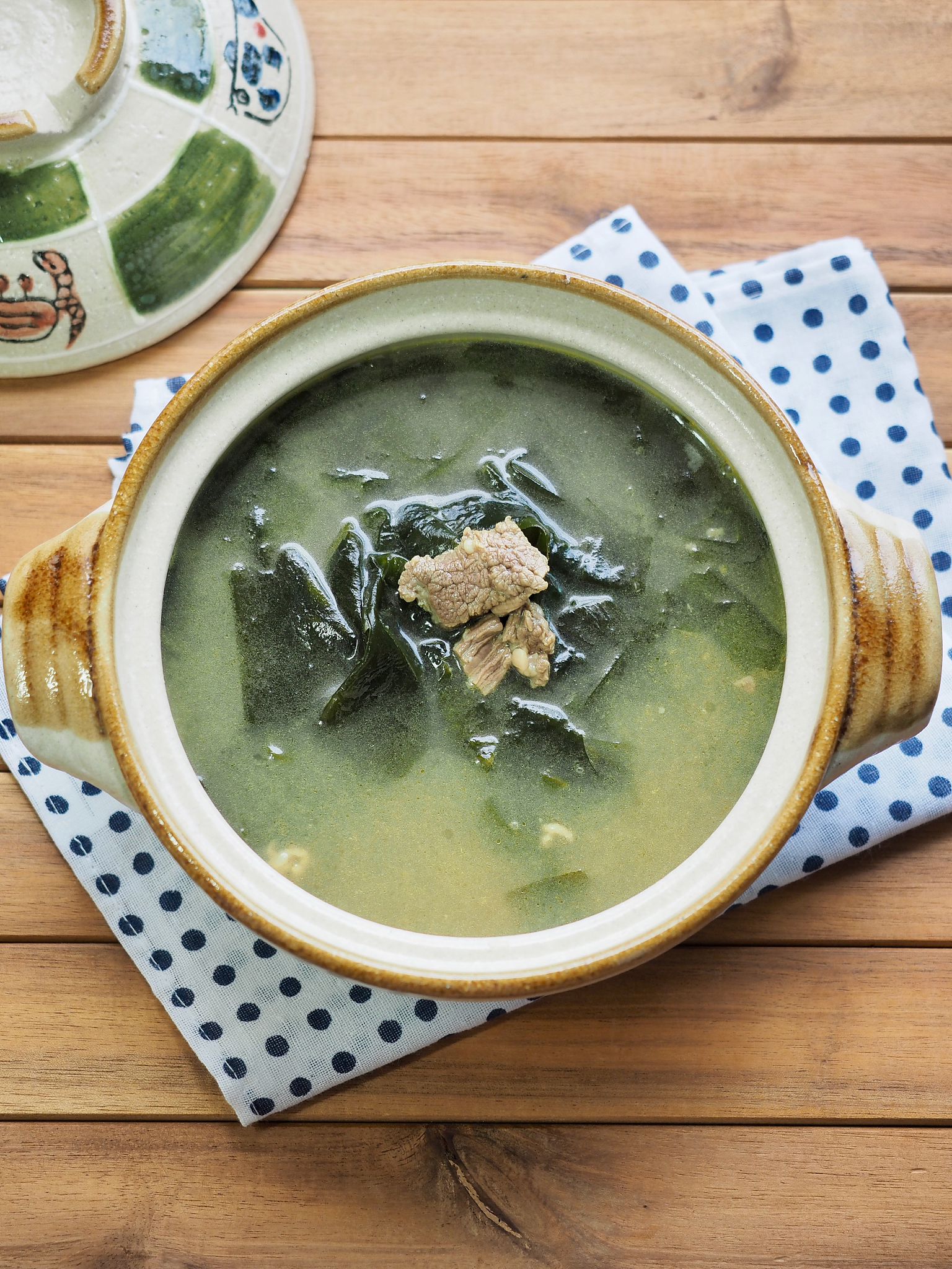 korean food beef seaweed soup