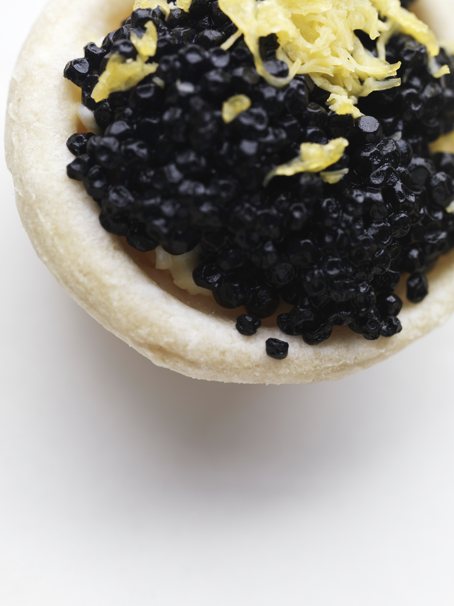 caviar appetizer with seaweed.