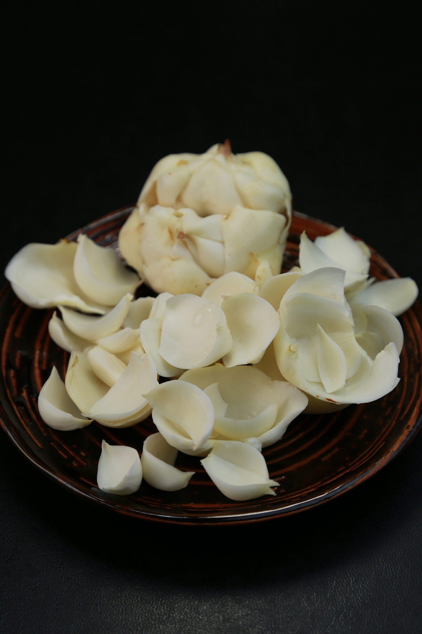 百合的功效与作用：养阴润肺、清心安神，适合秋冬干燥季节