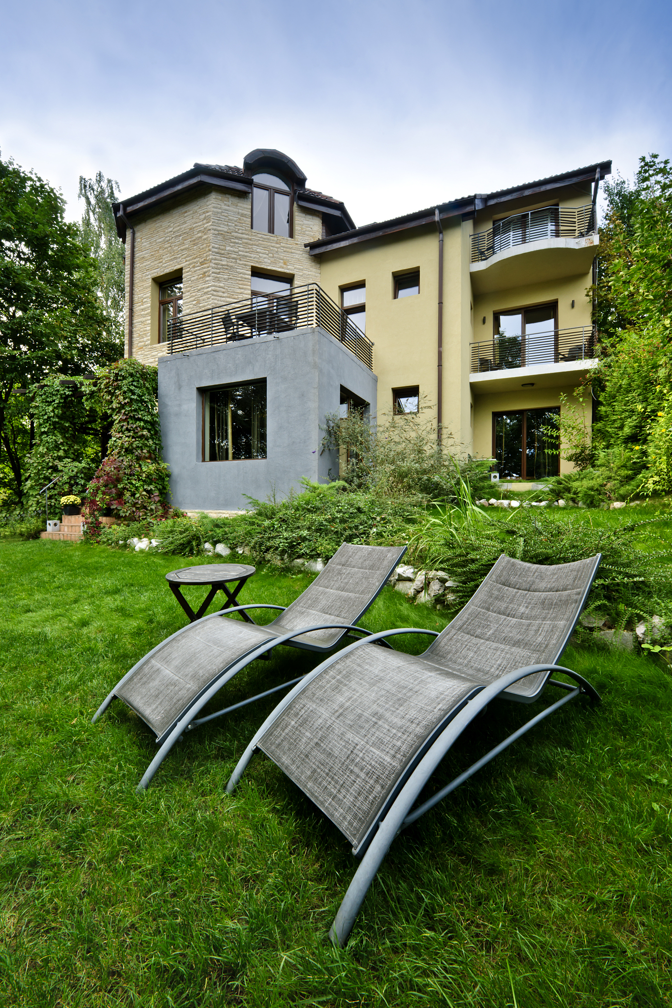 豪华别墅出租 | 宁静社区，舒适享受