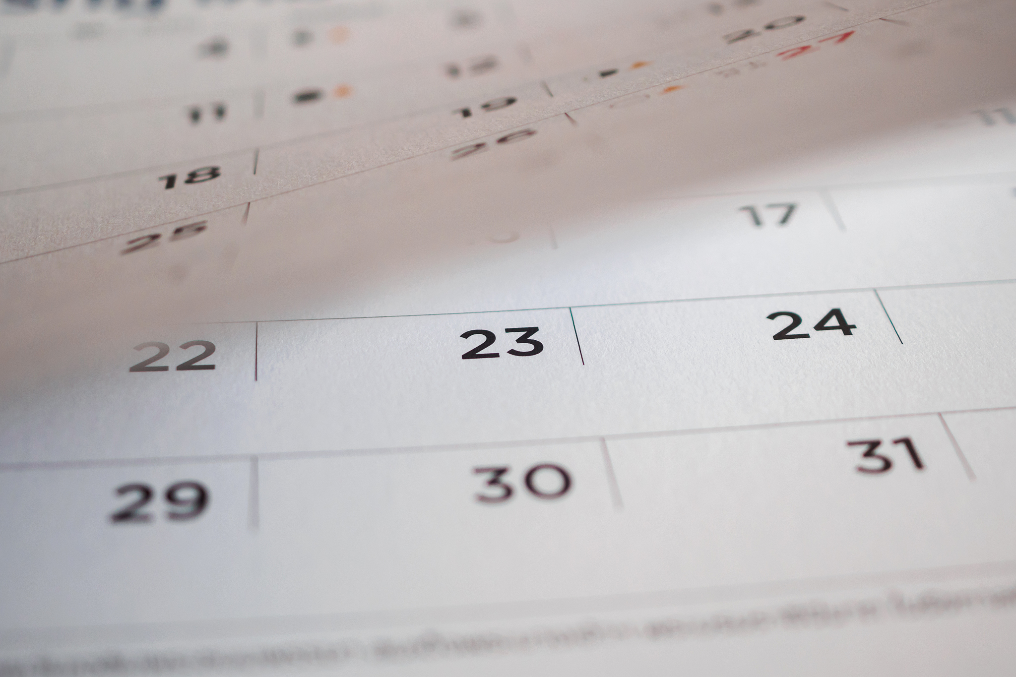 你好您好！有什么可以帮到您呢？0739到2112多少小时这是一天不是两天Key已到期!0739到2112多少小时这是一天不是两天这是一天的时间共计13小时33分钟。好好工作