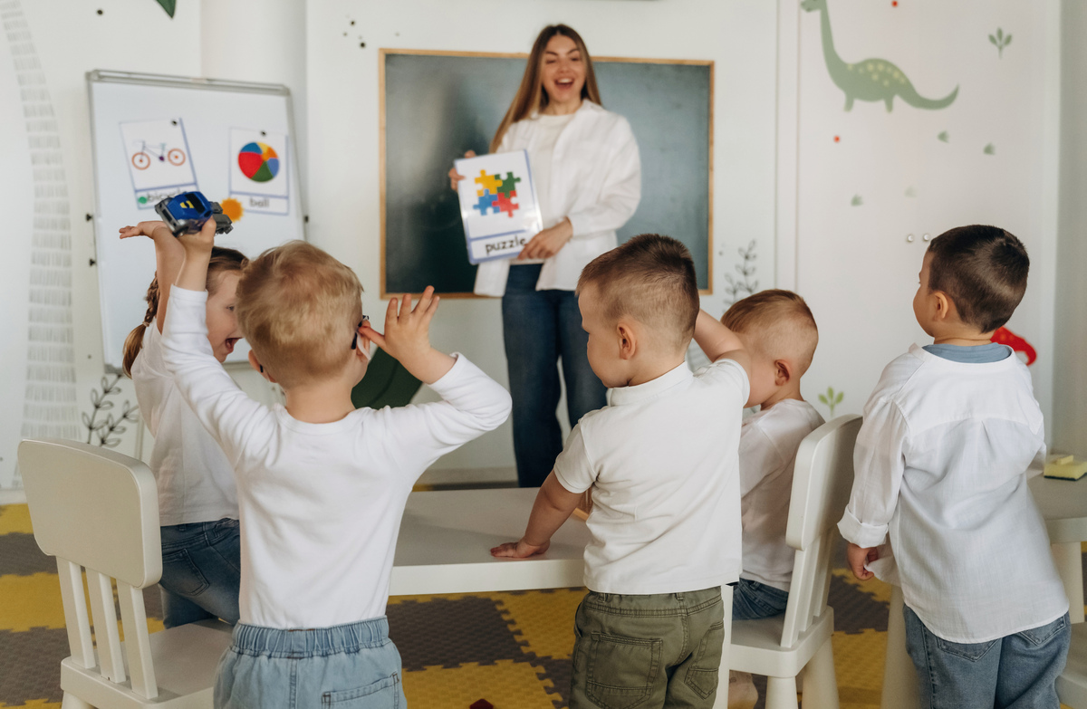 如何吸引幼儿注意力？4个技巧让课堂更生动