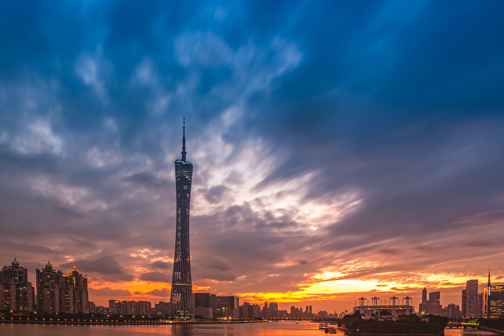 地标 小蛮腰 晚霞