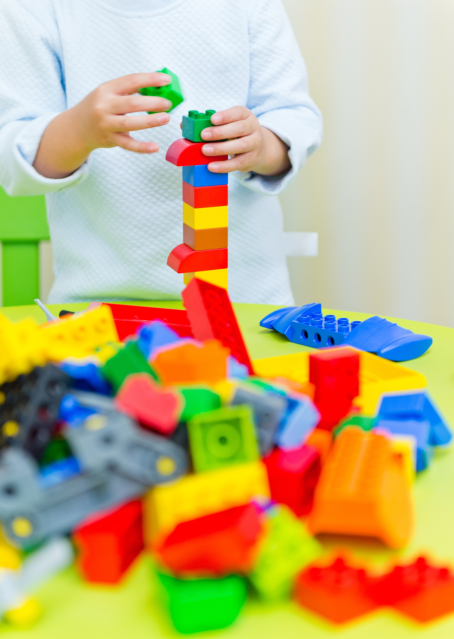 乐高拼搭教程：入门指南，轻松打造创意作品！