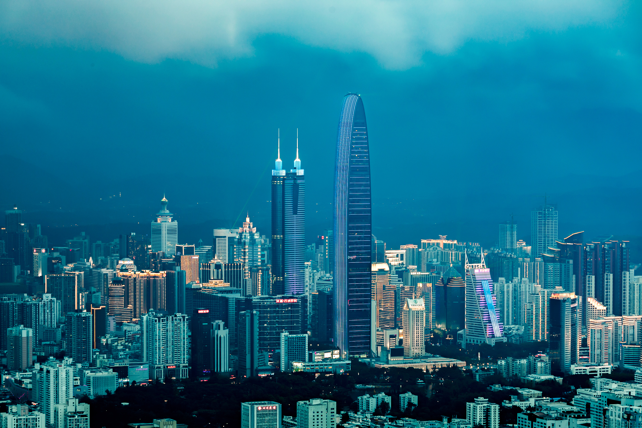 shenzhen skyline at dawn