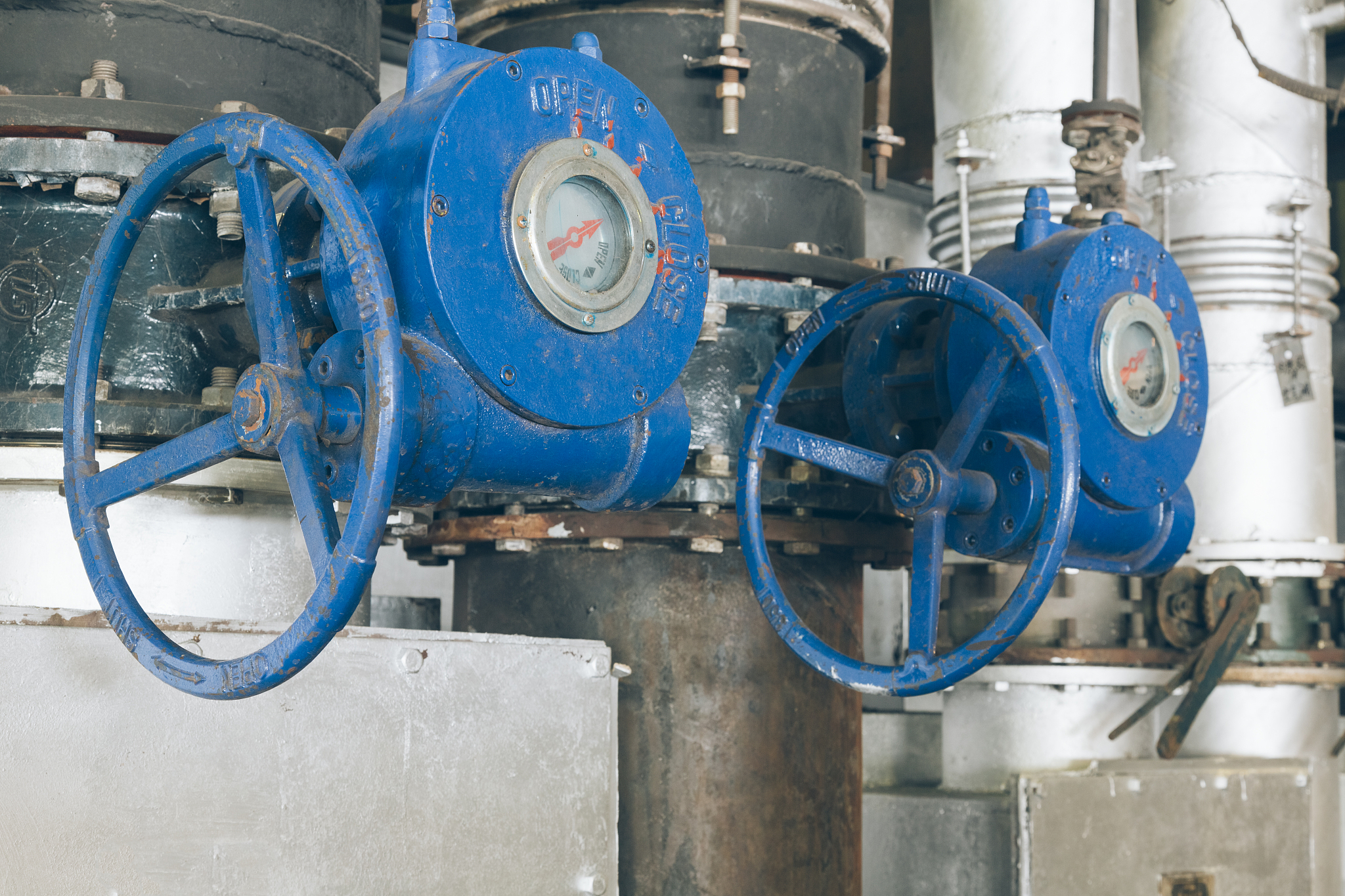 封油阀微开：检查泵前的安全关键步骤