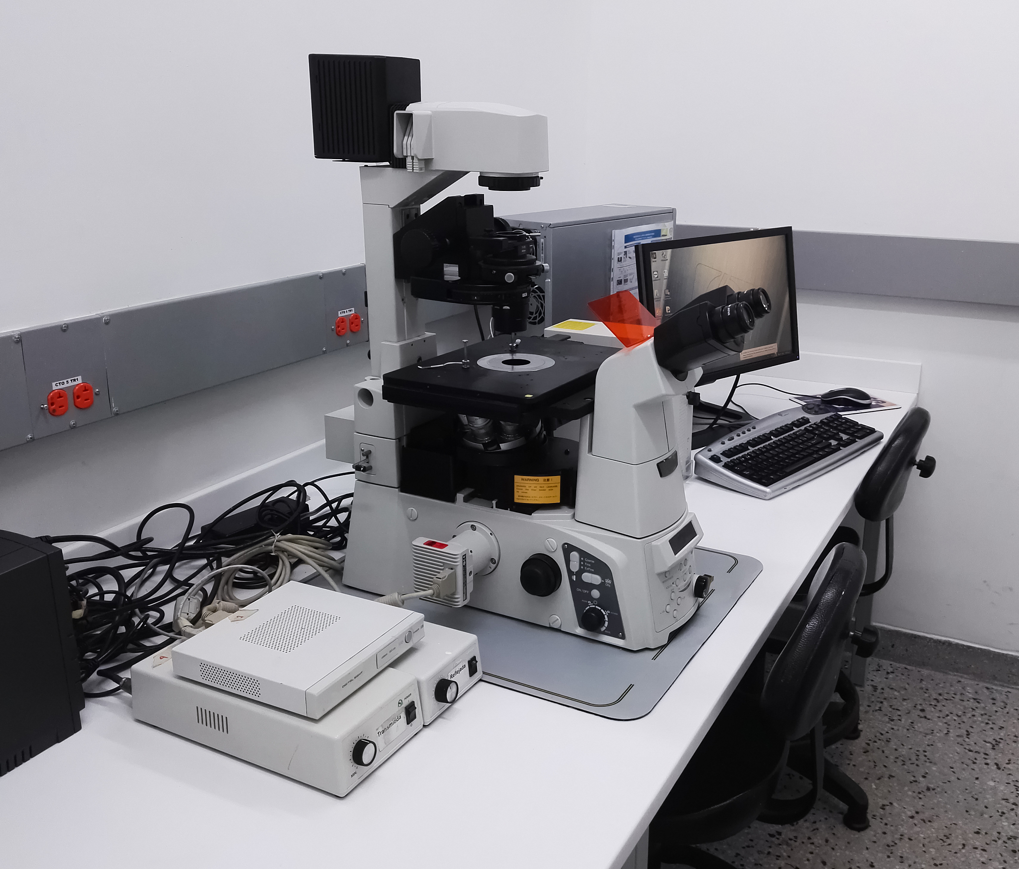 Tm3+ Sensitized Ho3+ Laser System: Enhanced Pump Efficiency and Direct Pumping by Commercial LDs