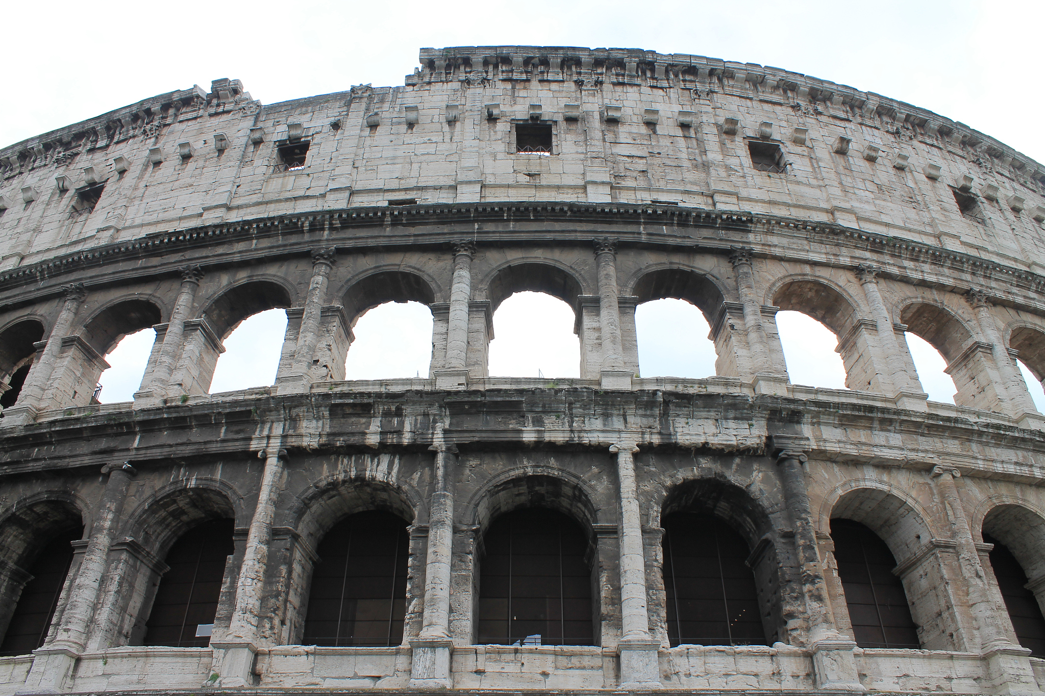 古罗马建筑与艺术：从柱廊到斗兽场的辉煌